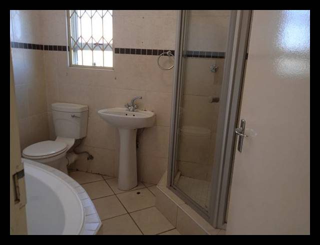 3 BEDROOM SIMPLEX FOR SALE IN ARBORETUM